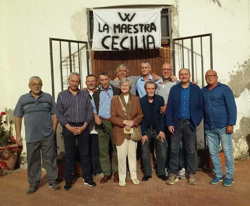 Dopo 58 anni incontrano la maestra