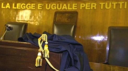 Pm chiese l’arresto del marito dell’amante