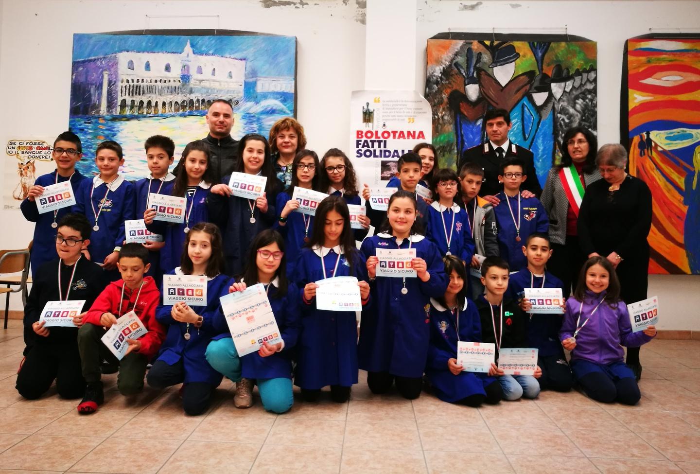 Alunni a scuola di sicurezza 