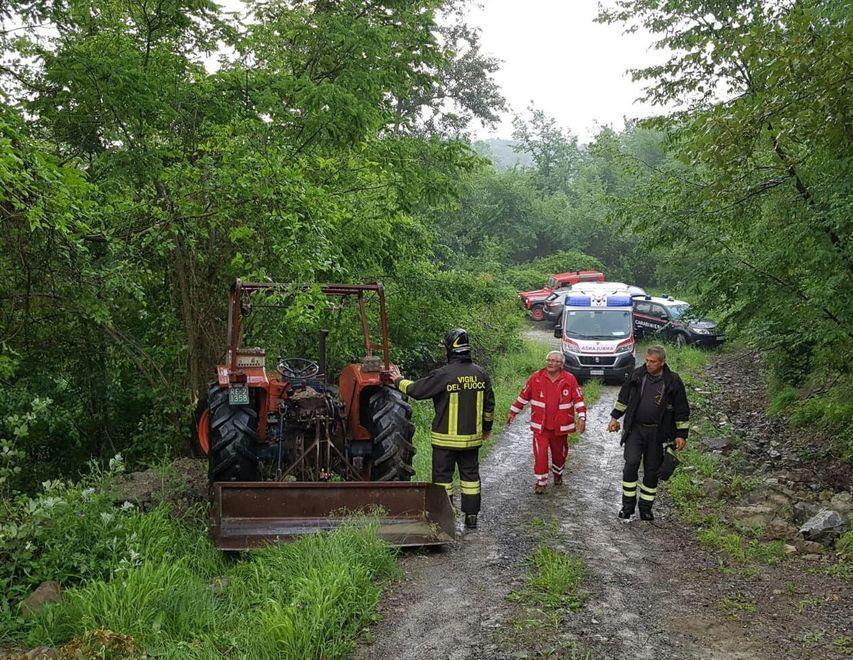 Attesa per l’anziano morto dopo la caduta dal trattore
