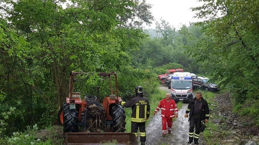 Attesa per l’anziano morto dopo la caduta dal trattore
