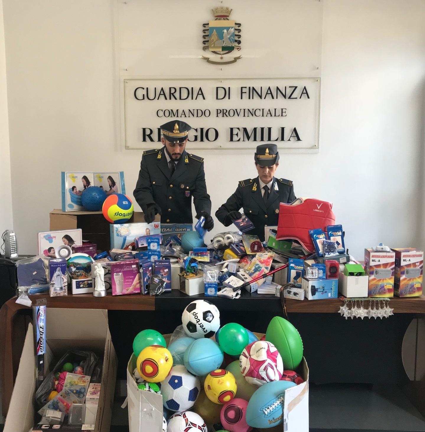Reggio Emilia: sequestrati 6mila articoli pericolosi, molti dei quali destinati ai bambini
