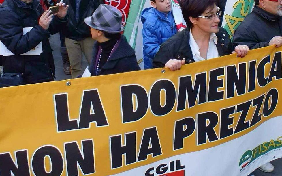 Parrucchieri, giungla sulle aperture festive 