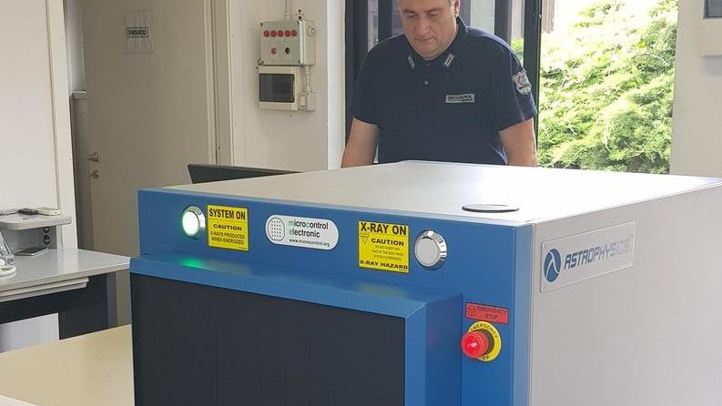 Il metal detector degli aeroporti arriva in tribunale