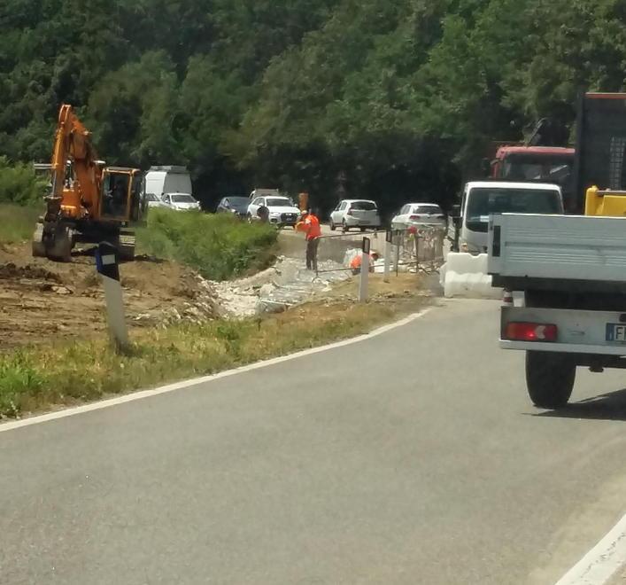Doppia coda in meno di 400 metri 