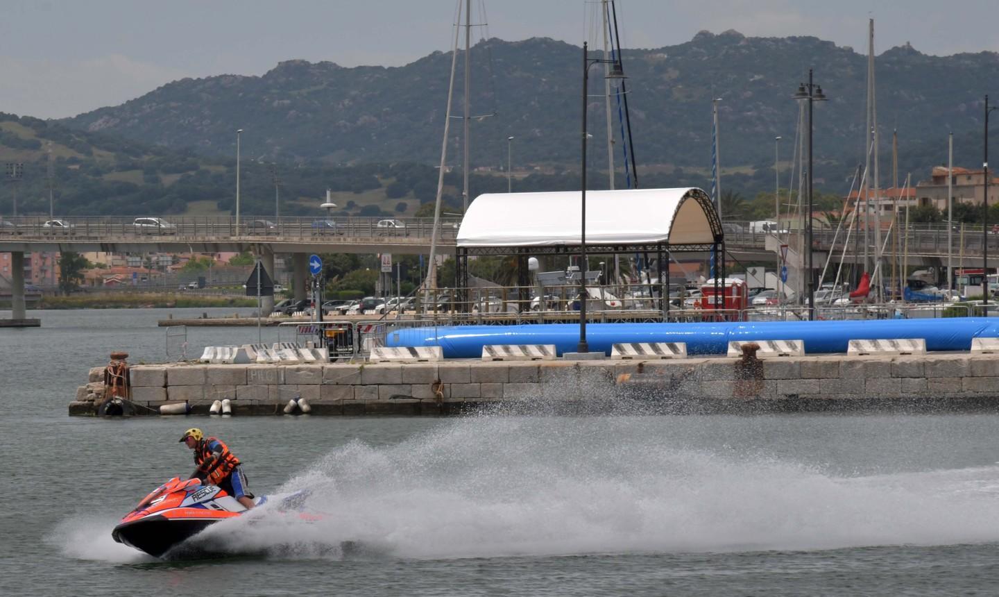 Molo Brin, mondiale al via in mare 141 moto d’acqua 