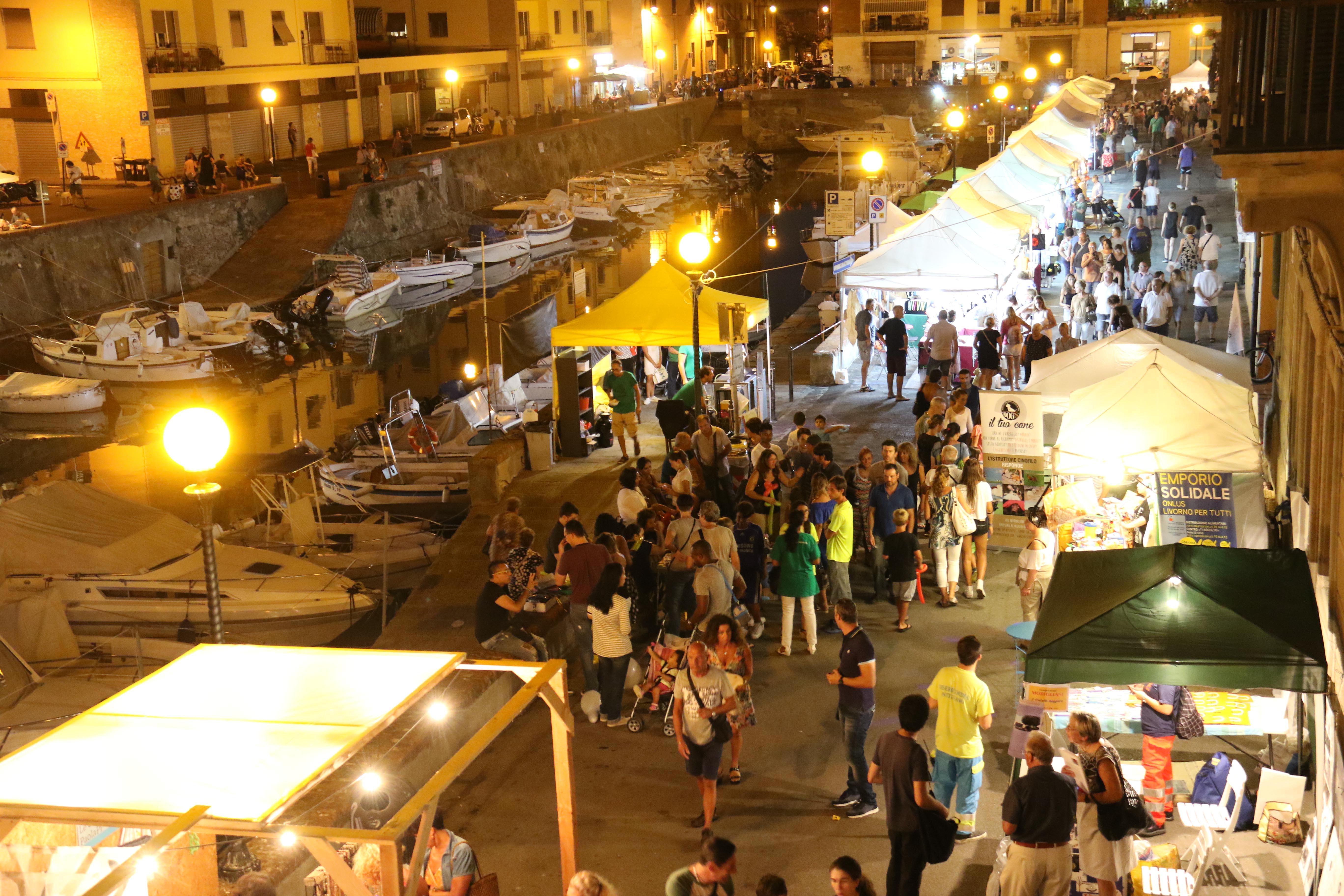 Effetto Venezia, si cercano 20 volontari 