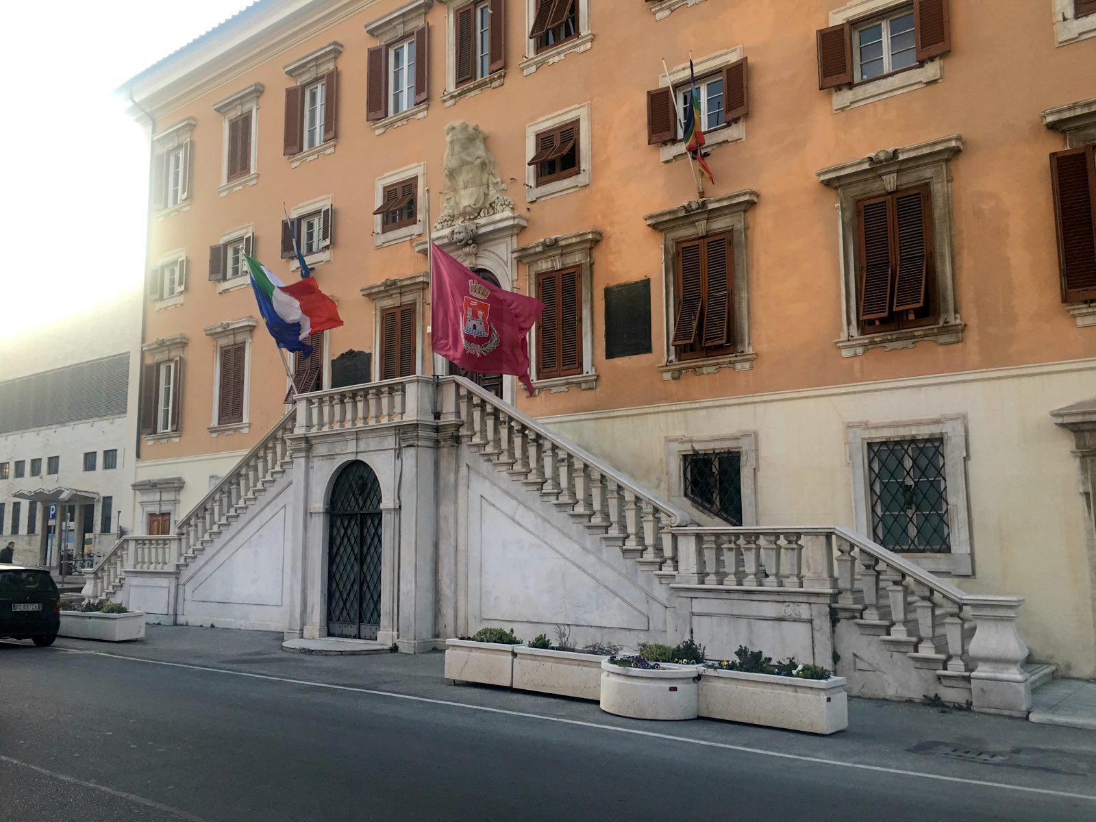 Avviso per 5 tirocini formativi retribuiti