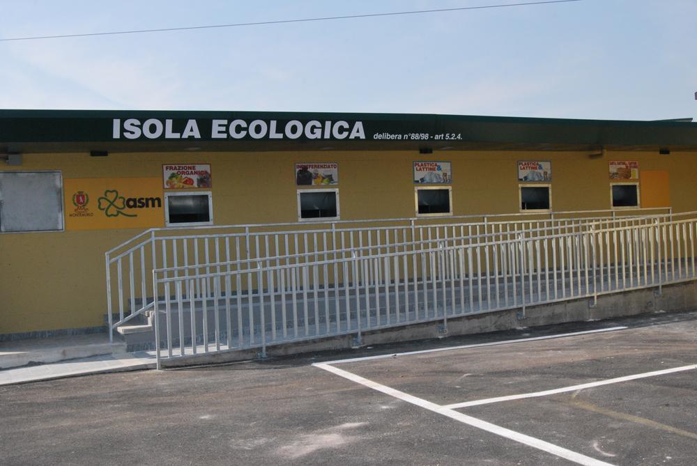 L'isola ecologica di via Puccini a Montemurlo