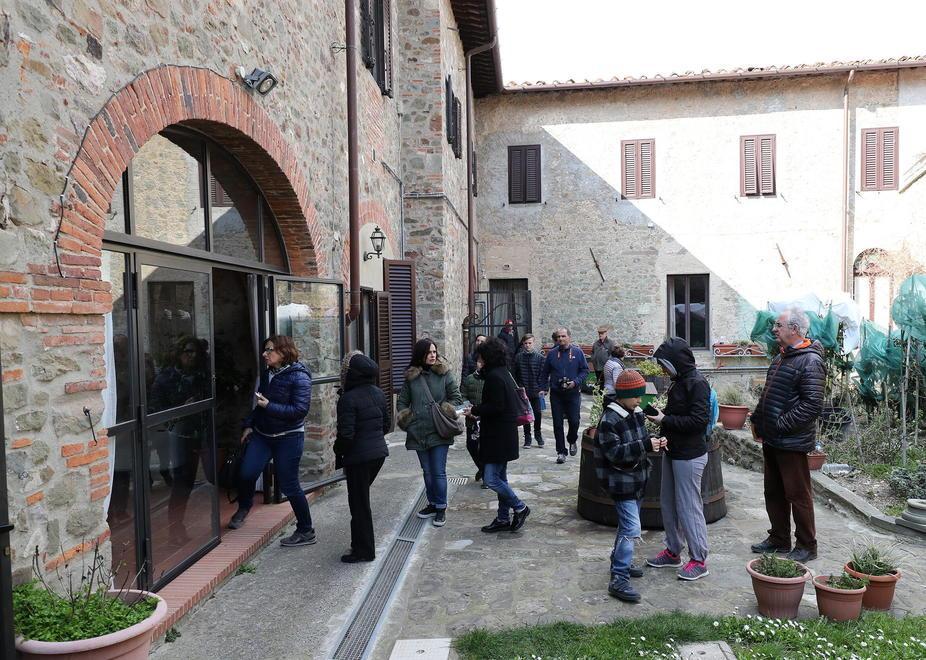 Una visita guidata nell’antico borgo di Montecatini Alto (foto Nucci)