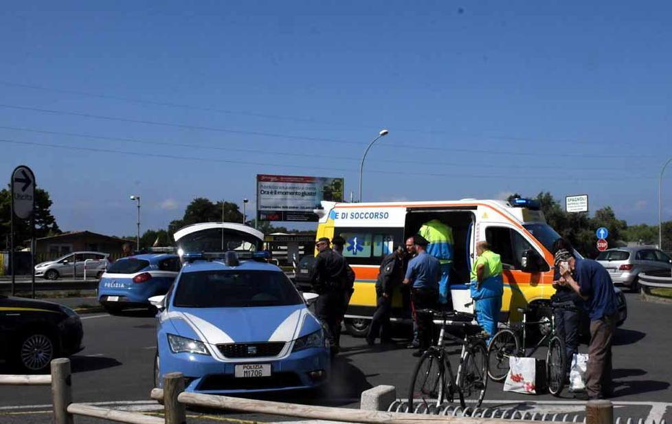 Urla e paura al centro commerciale 