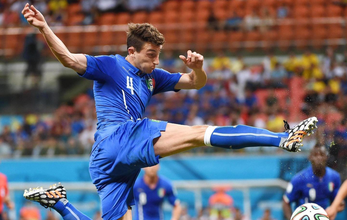 Darmian è quasi della Juve. Ora Emre Can e Perin 
