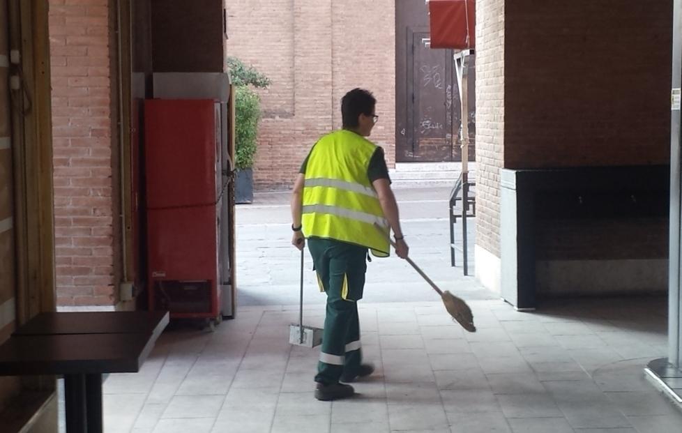 Non c’è solo lo Scalone, Ferrara si sveglia sporca 