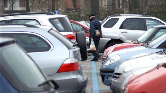 Parcheggi pieni ma parcometri vuoti