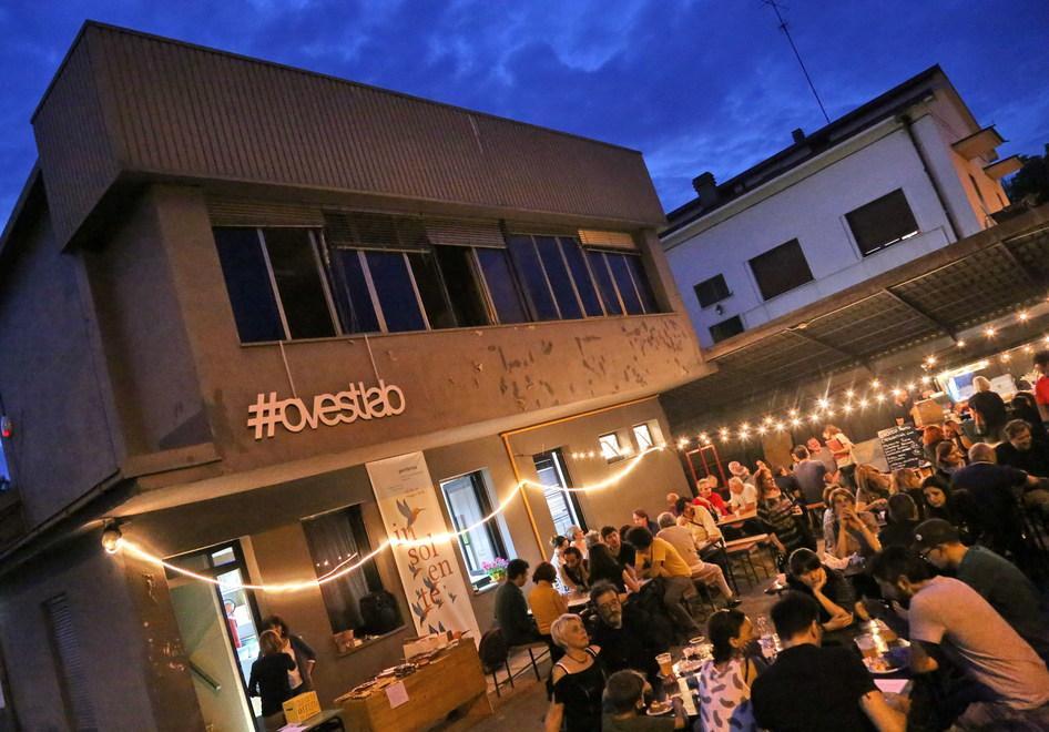 “Verso sera” tutti all’OvestLab di Modena