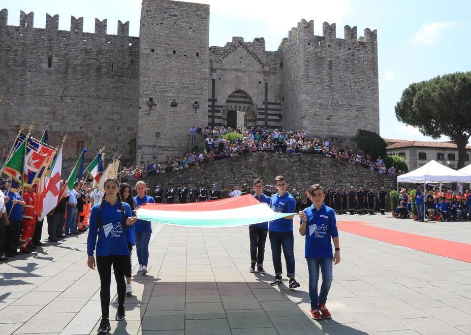 Consegnate onorificenze a nove pratesi 