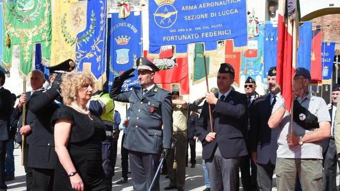 La festa del 2 Giugno rende onore al lavoro e al valore