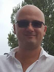 In piazza per difendere Presidente e Costituzione 