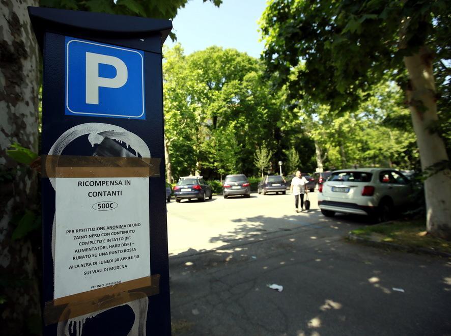 Piazzale Risorgimento invaso da topi d’auto 