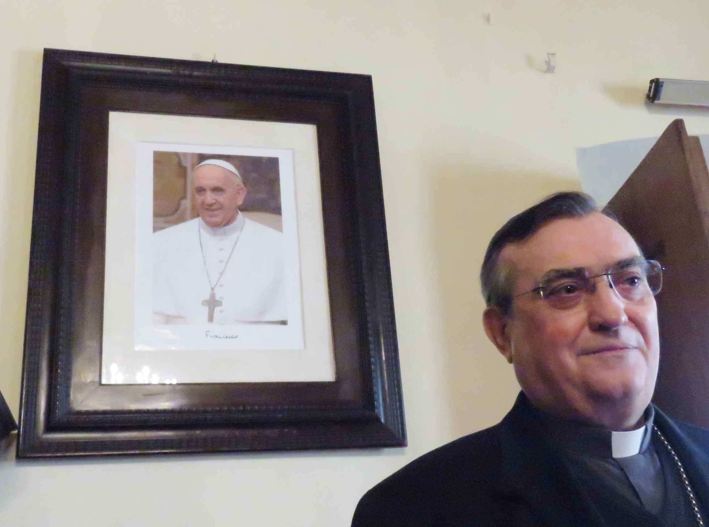 Il vescovo di Prato Franco Agostinelli