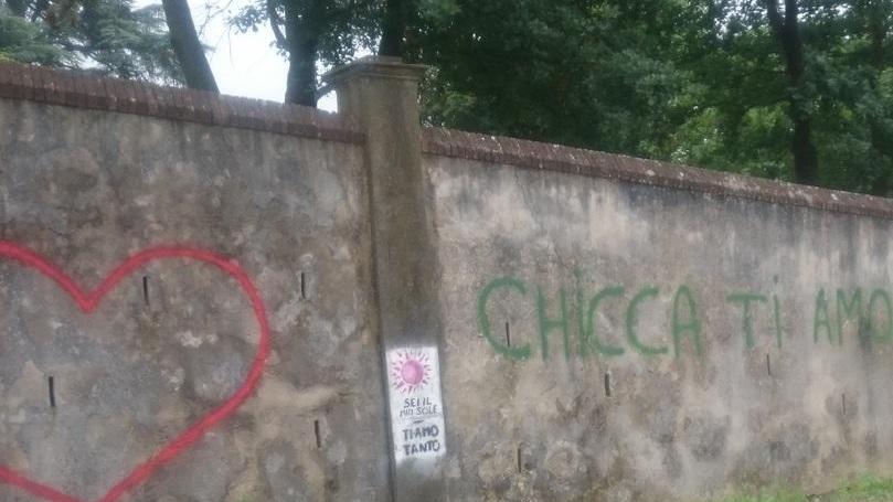 Scatenati i “vandali innamorati”