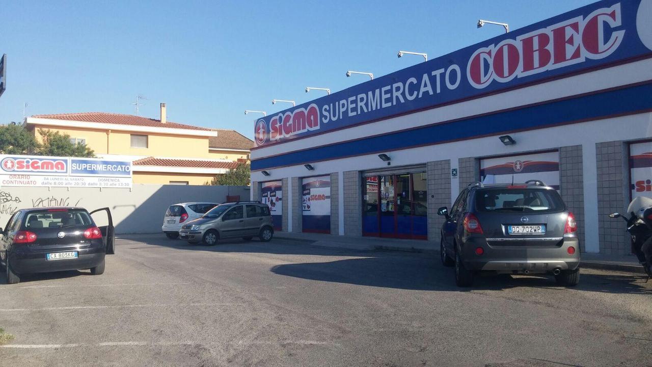 Un'altra mazzata a Sassari: chiudono 14 supermarket Sigma, 124 dipendenti licenziati