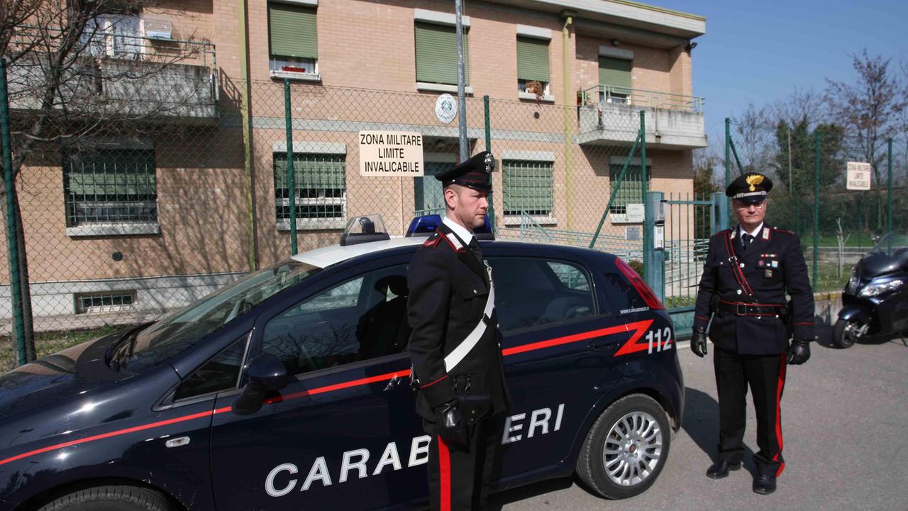 Cavriago, ruba 1.700 euro all'ex suocera per andare a Parigi col nuovo fidanzato