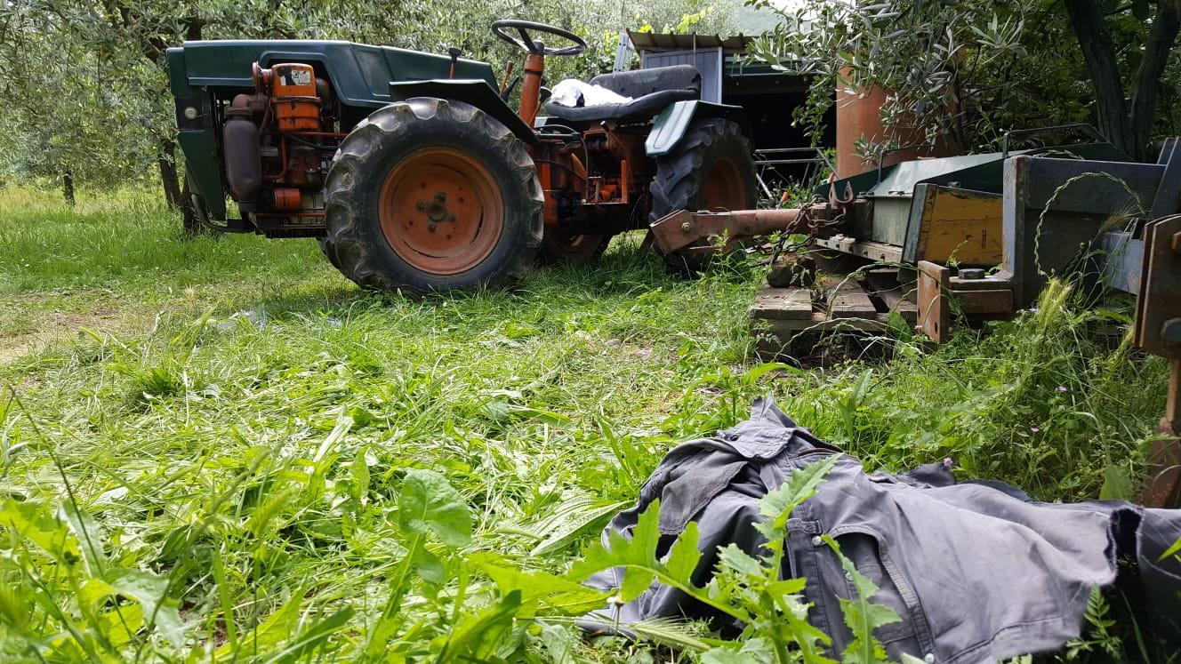 Incidente col trattore, ferito un anziano