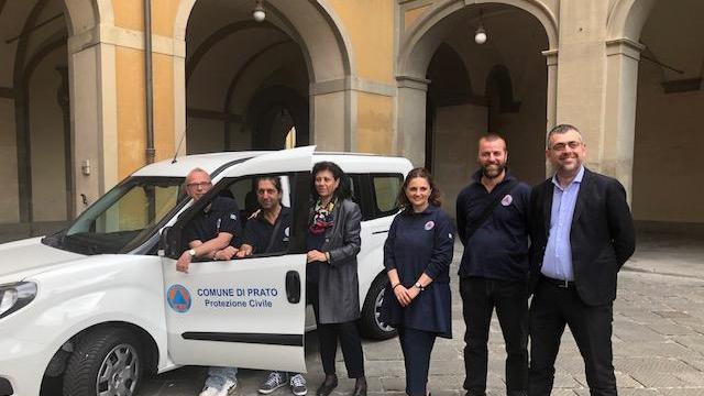 Il nuovo mezzo della Protezione civile di Prato