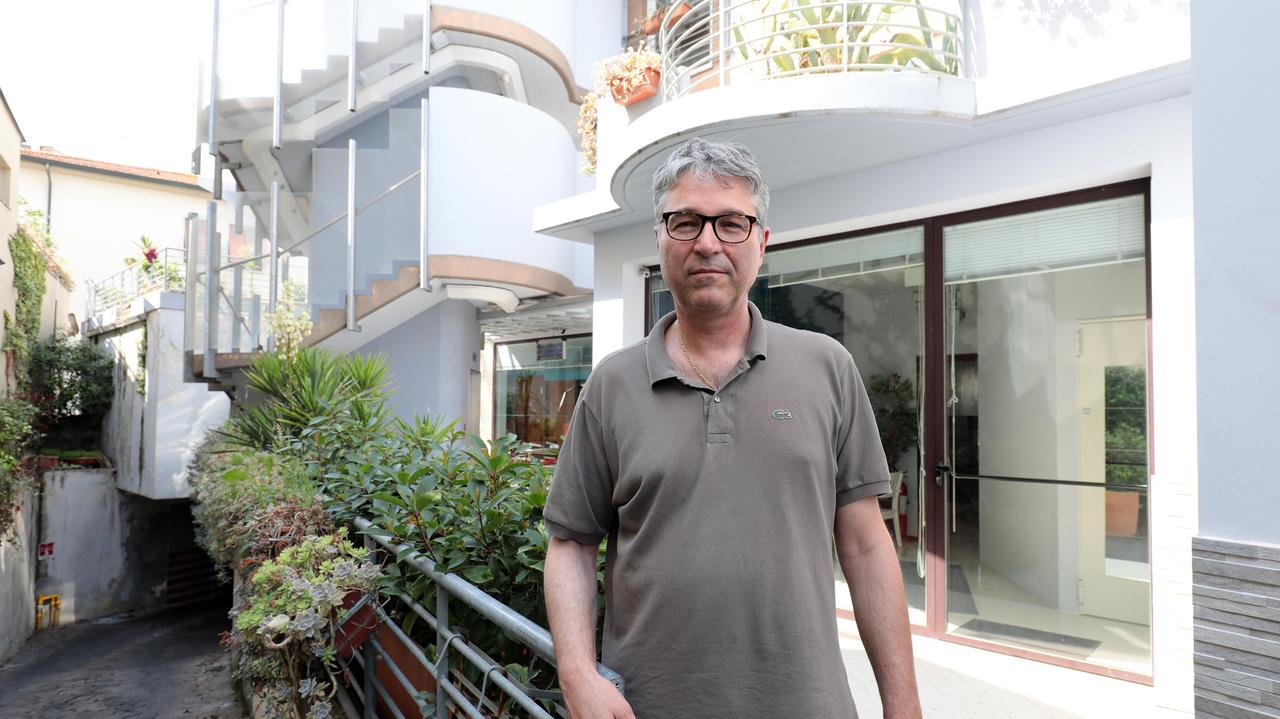 Corsa per non perdere un hotel sulla 429