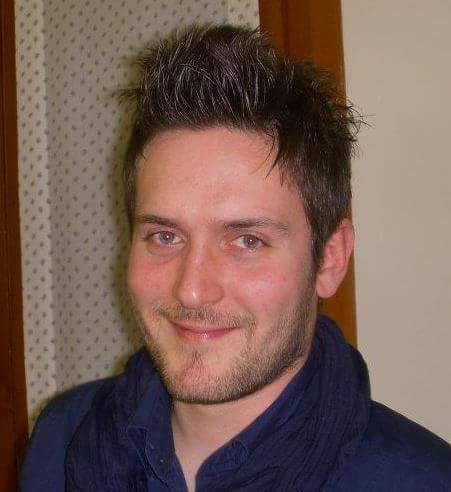 Oggi l’ultimo saluto al barista ucciso da un malore nel sonno