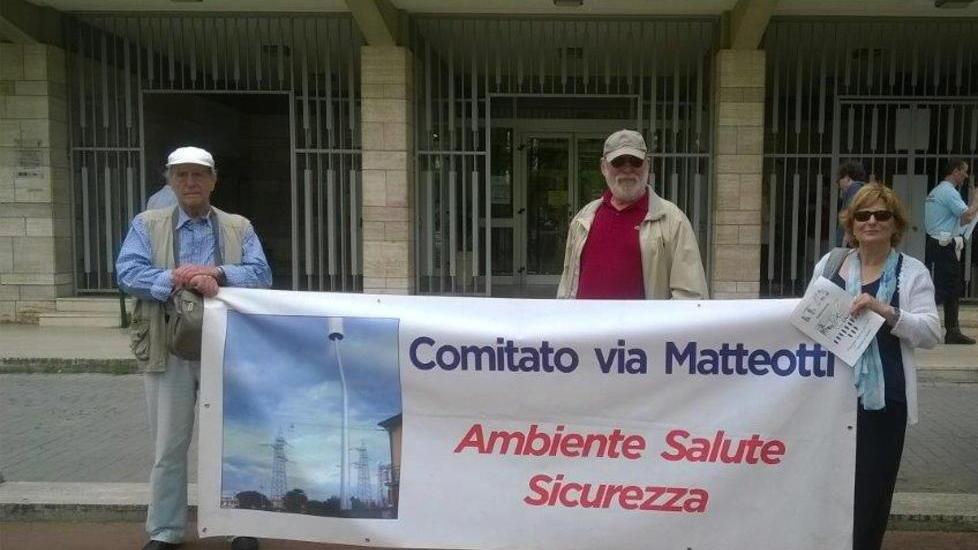 Piano della telefonia, la protesta dei comitati cittadini