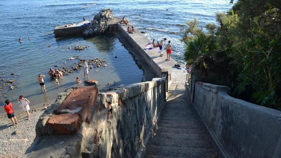 Nuove docce in arrivo sulle spiagge libere: ecco dove