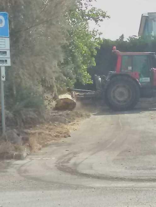 Ripulita e sistemata l’area di sosta 