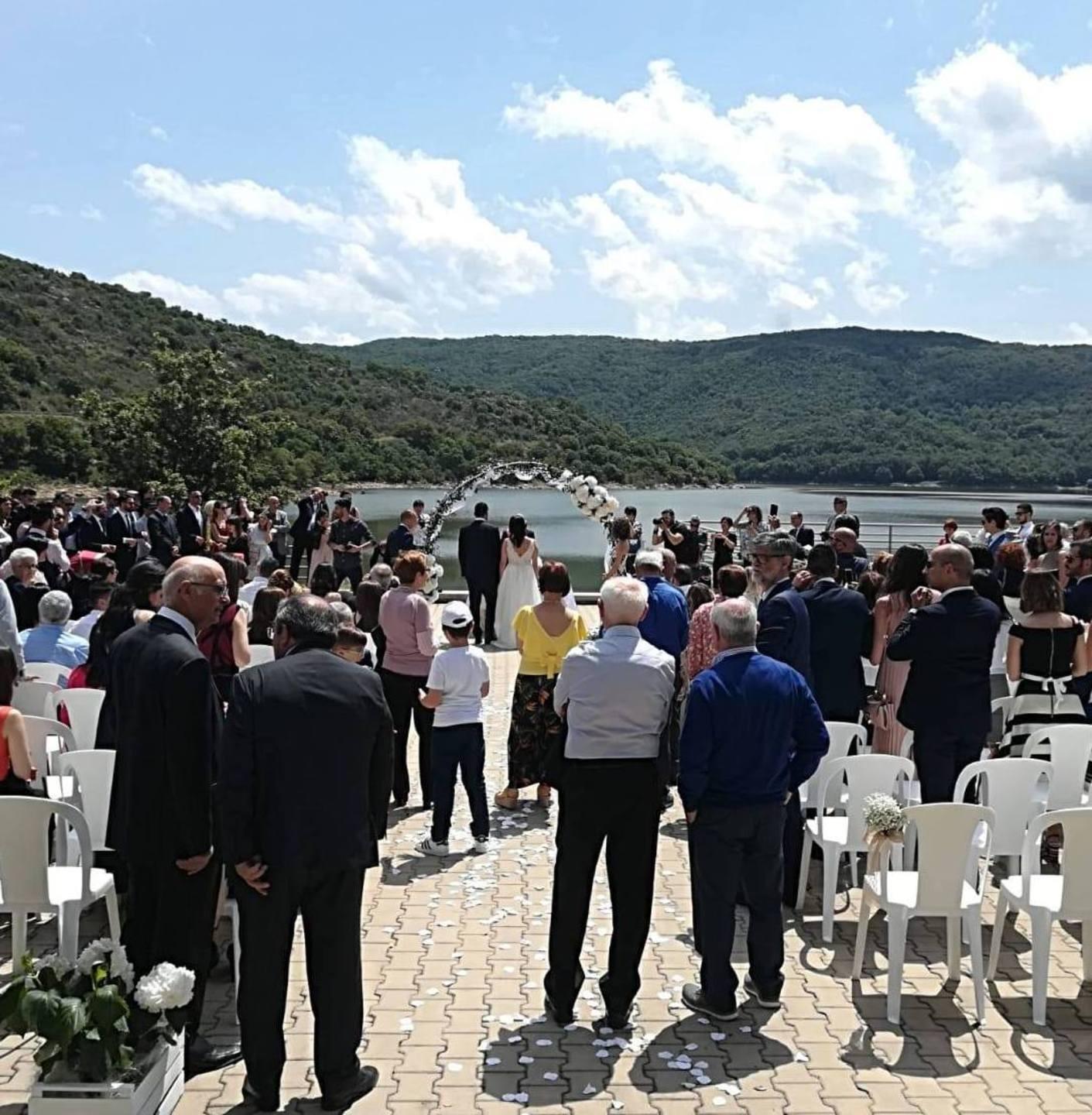 Gavoi lancia la moda dei matrimoni in riva al Gusana