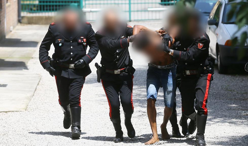 Gad sempre più violenta: una rissa e botte in casa 
