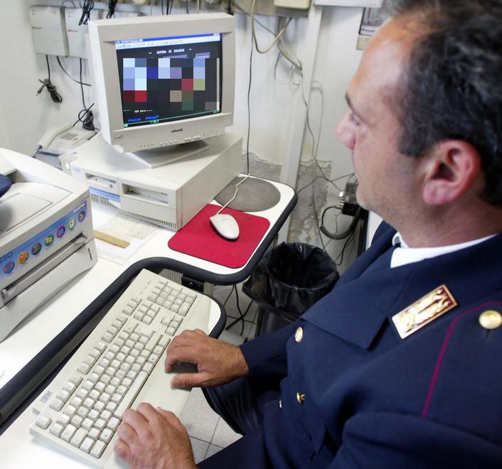 Intercettano la fattura via email, il cliente salda tutto ai truffatori 