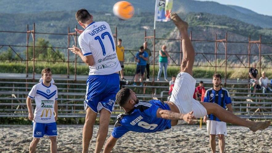 Il Pisa Beach Soccer fa le prove per la serie A