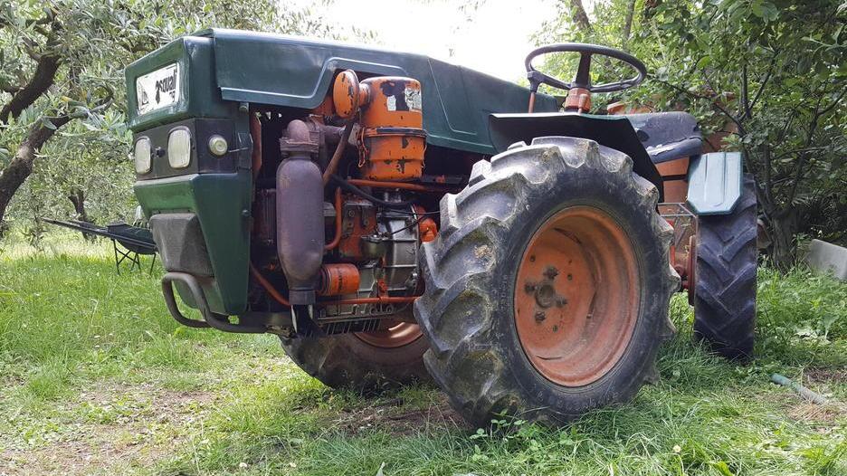 Incidente con il trattore, ferito uomo di 85 anni