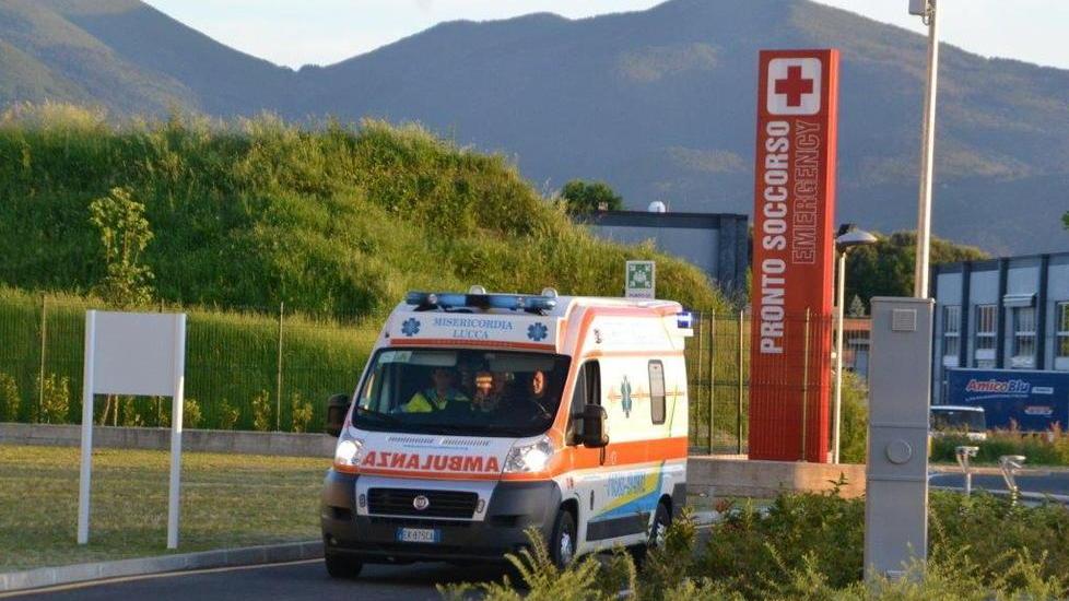 Preso a calci e pugni per cinquanta euro