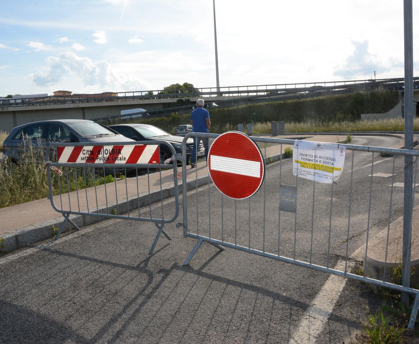 Parcheggi vandalizzati il sindaco ne chiude due 