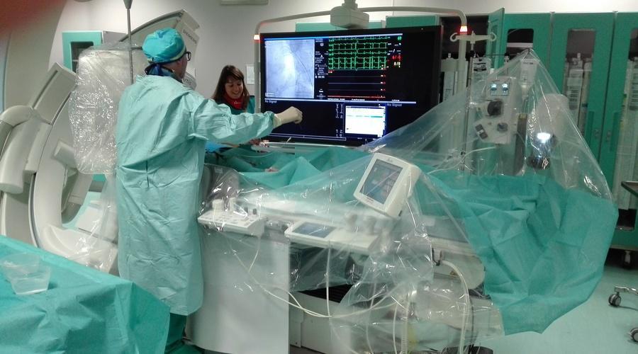 La macchina per l'emodinamica nel reparto di cardiologia del Santo Stefano 