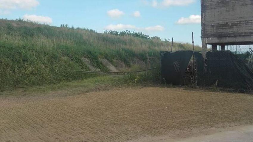Le ruspe hanno demolito il rudere della cabina Enel
