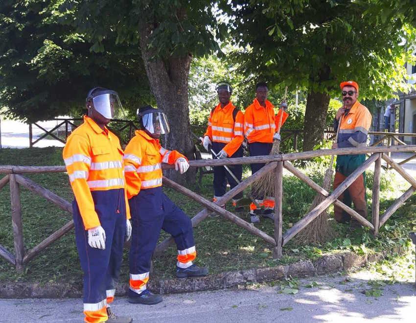 Convenzione firmata Richiedenti asilo all’opera da volontari