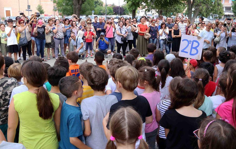 Le scuole Mosti si tingono di verde 