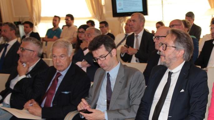Il convegno sul credito bancario fa il pienone
