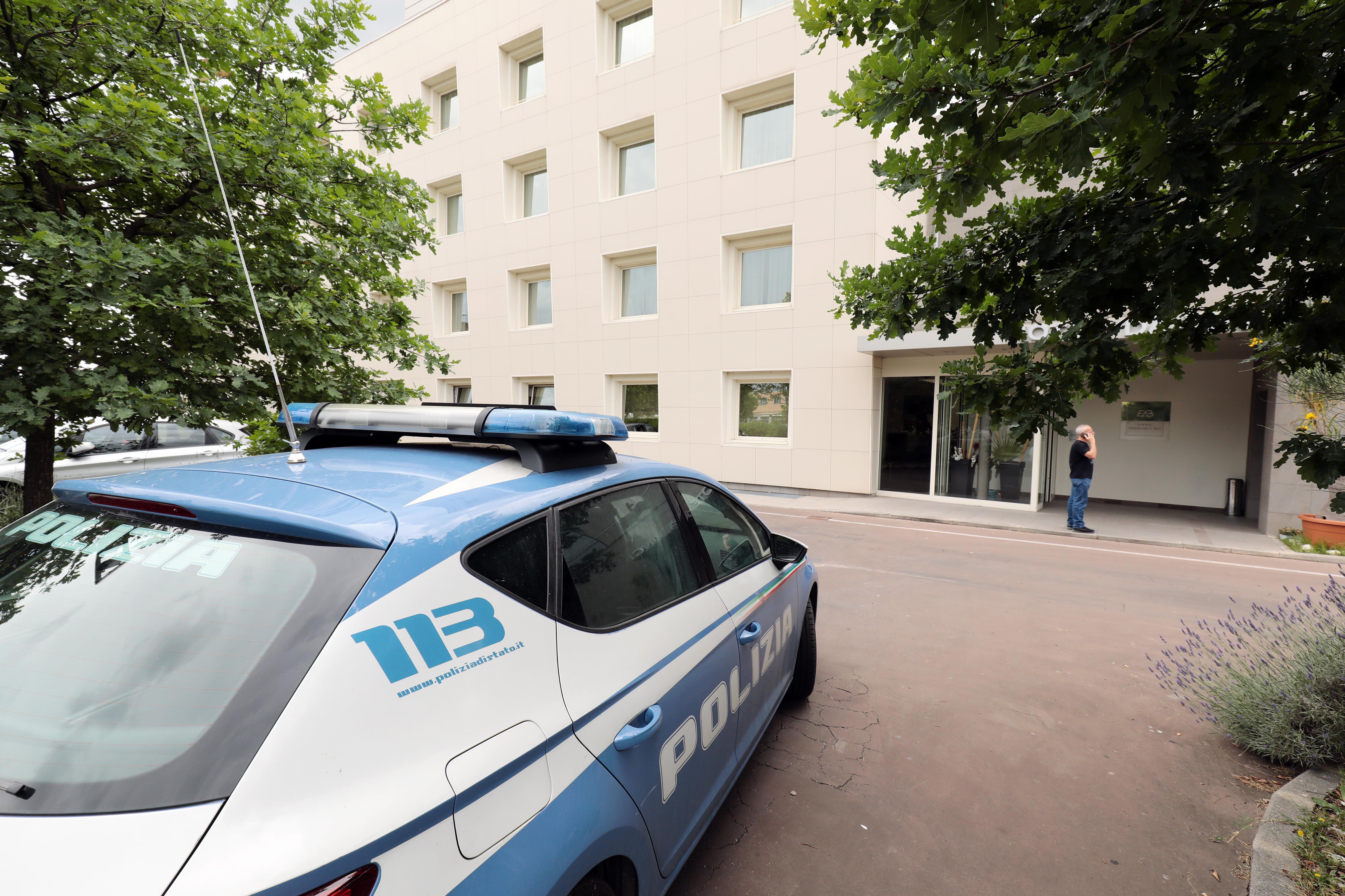 Trovato morto nella camera d'albergo