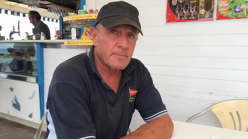 Il pescatore aggredito «Mi sono difeso agitando una sedia»