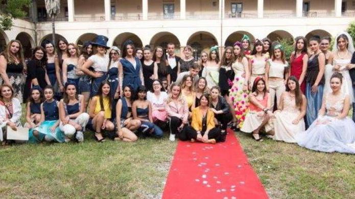 La festa di fine anno diventa una sfilata di altissima moda