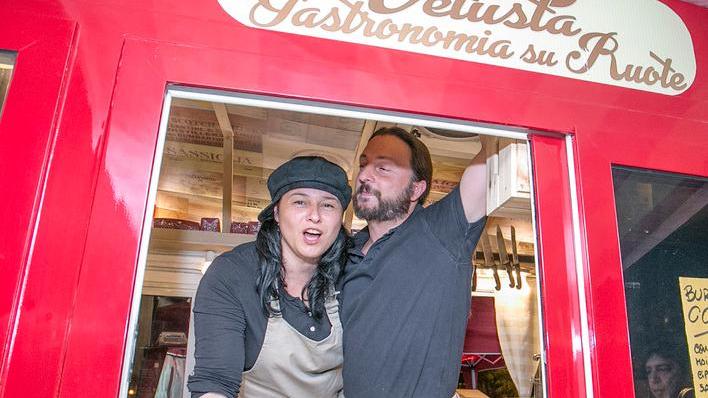 Musica e tanto cibo di strada